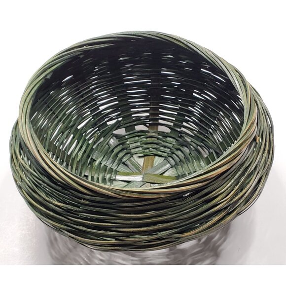 Wicker Basket Green 9" Round Decorative Bowl Artisan Weaving 9" Diameter Home De - Picture 7 of 7